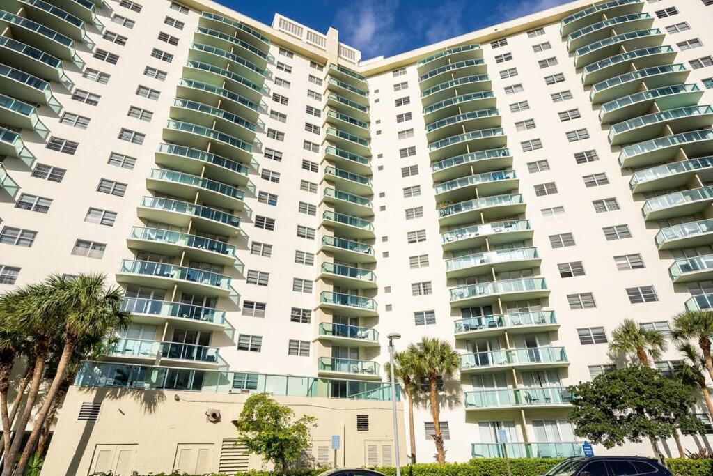 Ocean Reserve Sunny Isles 11Th Str-02330 Lejlighed Miami Beach Eksteriør billede